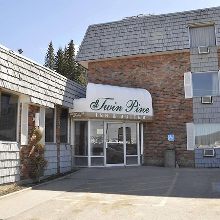 Twin Pine Inn & Suites Hinton Exterior photo